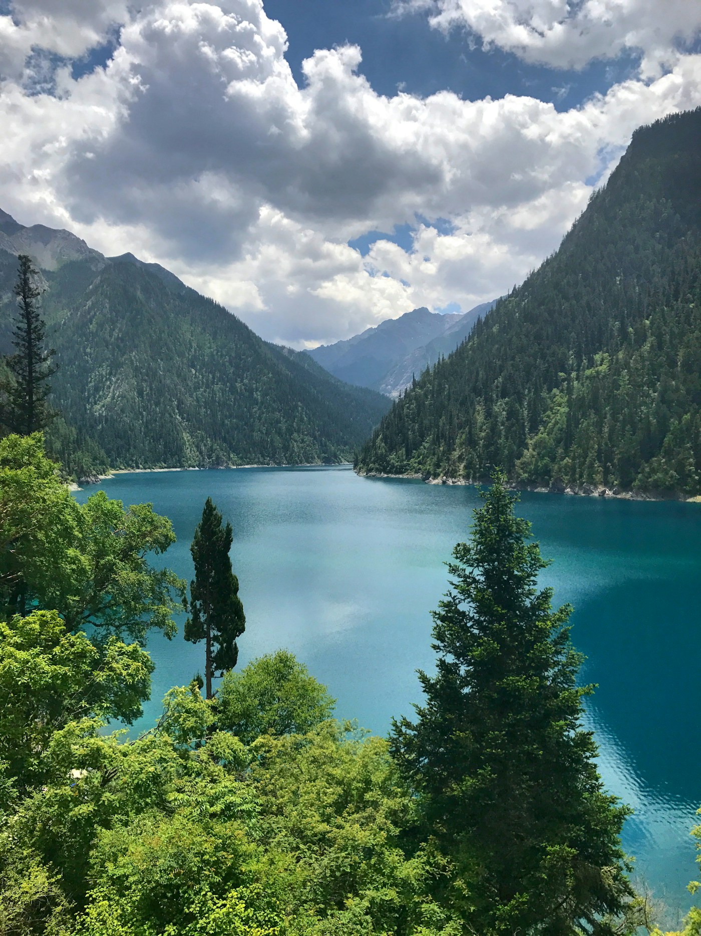 Chengdu · Jiuzhaigou